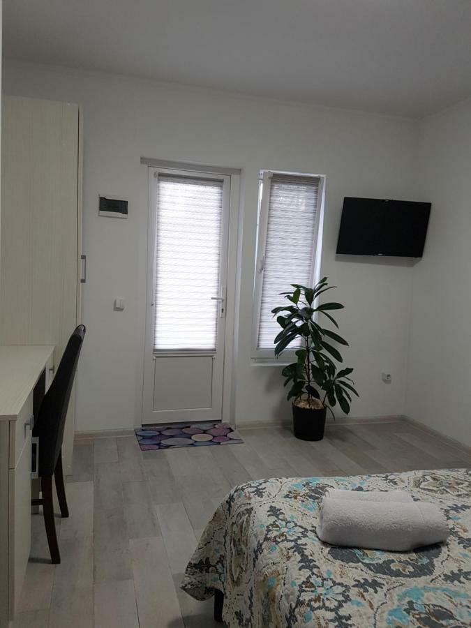 Apartments Like Hotel تشيرنيفتسي المظهر الخارجي الصورة