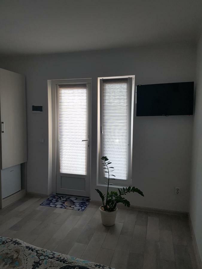 Apartments Like Hotel تشيرنيفتسي المظهر الخارجي الصورة